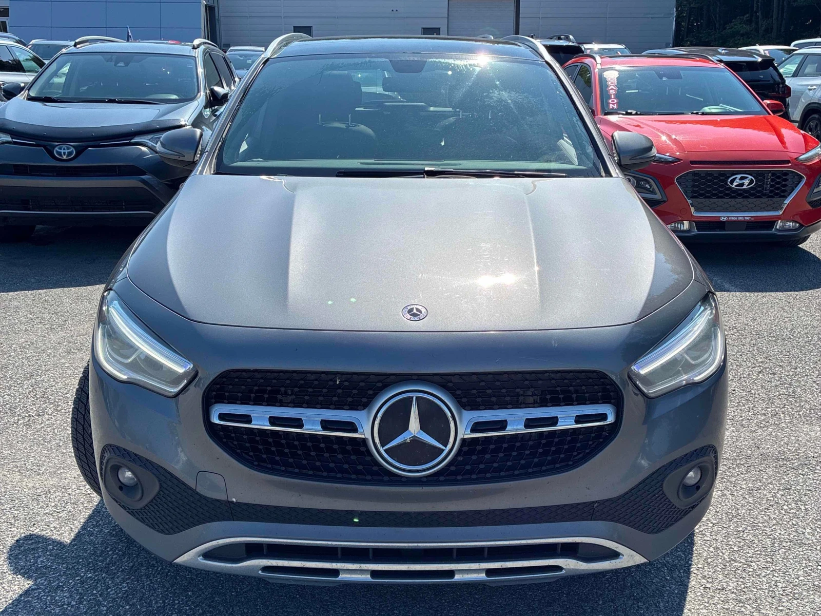 Mercedes-Benz GLA 250 * АВТОКРЕДИТ * ГЛАВНО ПРЕДСТАВИТЕЛСТВО, снимка 2 - Автомобили и джипове - 55881683