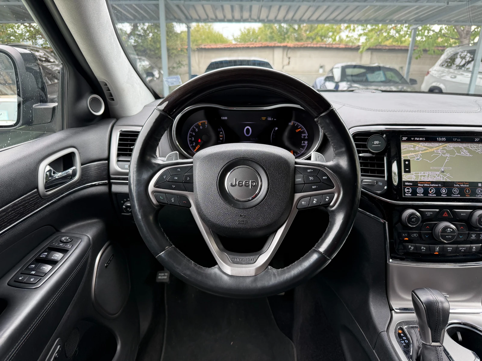 Jeep Grand cherokee SUMMIT 5.7HEMI + GAS, снимка 11 - Автомобили и джипове - 56261781
