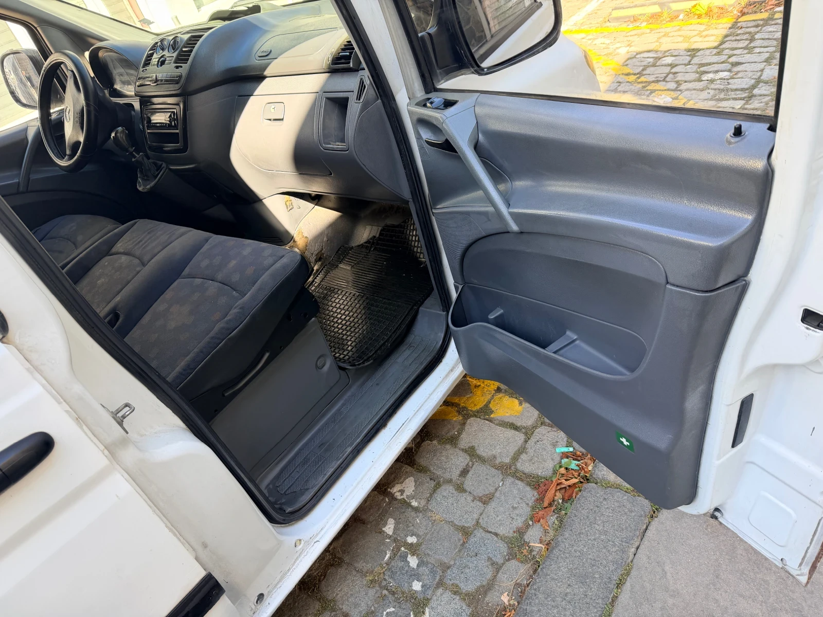 Mercedes-Benz Vito 2.2, снимка 7 - Бусове и автобуси - 56349975