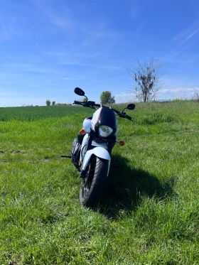 ����� �� �������� �� Suzuki Boulevard 1800