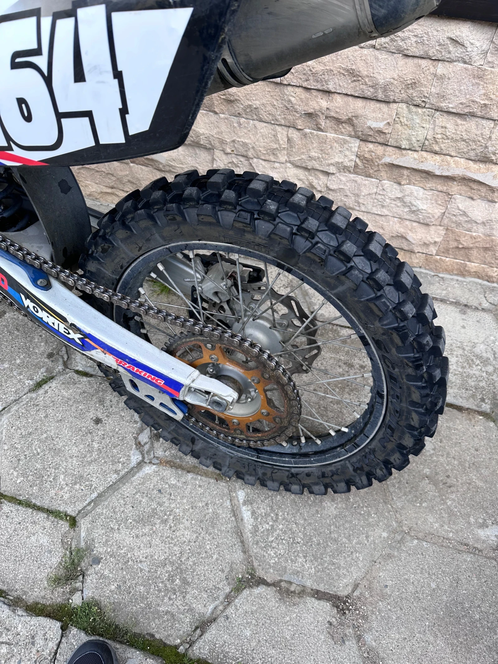 Yamaha Yzf Нов внос/Акрапович/Чисто нови гуми, снимка 2 - Мотоциклети и мототехника - 54768812