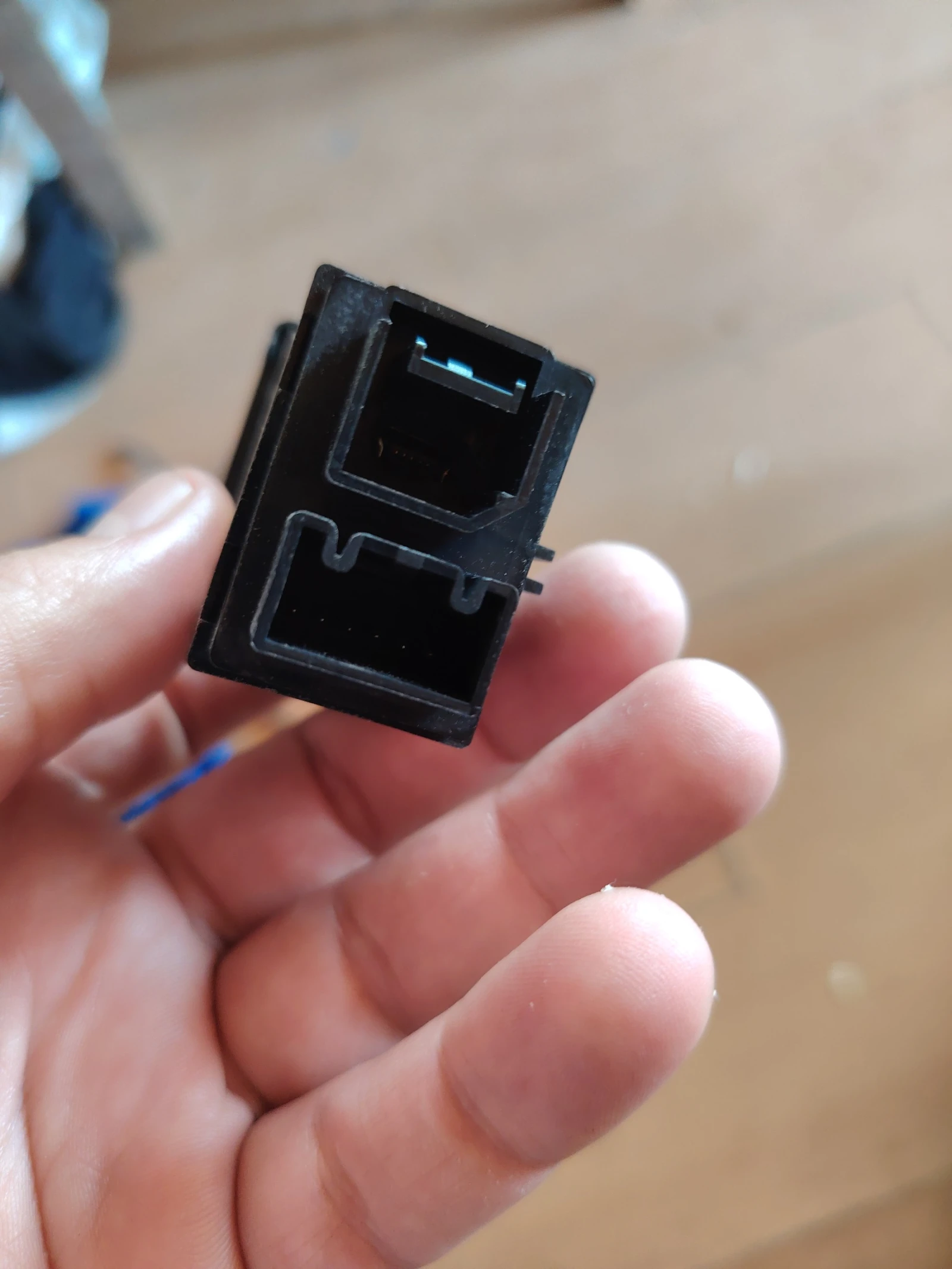 20874710 AUX �� ���� ���� | Mobile.bg � ����������� 2