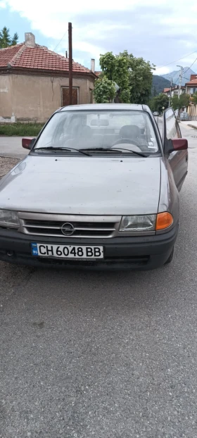 Обява за продажба на Opel Astra 1.6 ~2 000 лв. - изображение 2