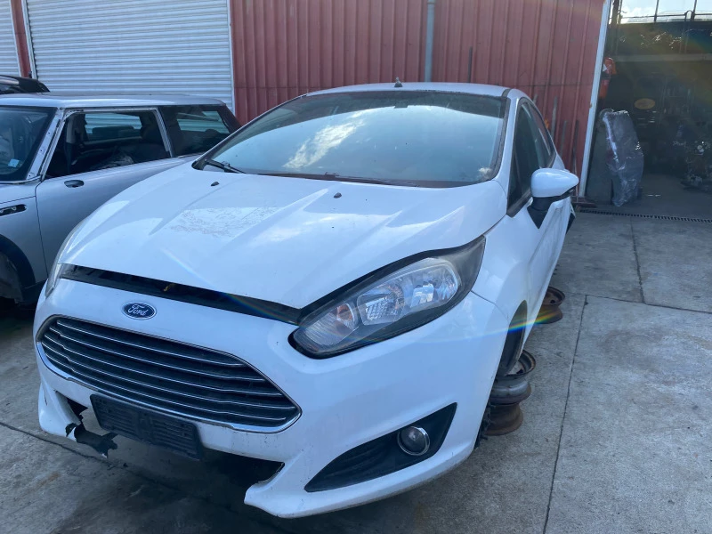 Ford Fiesta 1.5 tdci, снимка 2 - Автомобили и джипове - 42266169