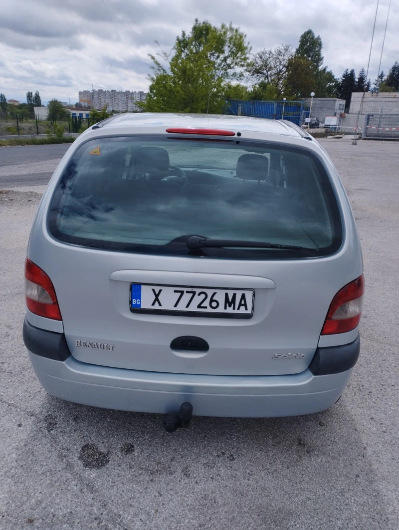 Renault Scenic, снимка 3 - Автомобили и джипове - 45383914