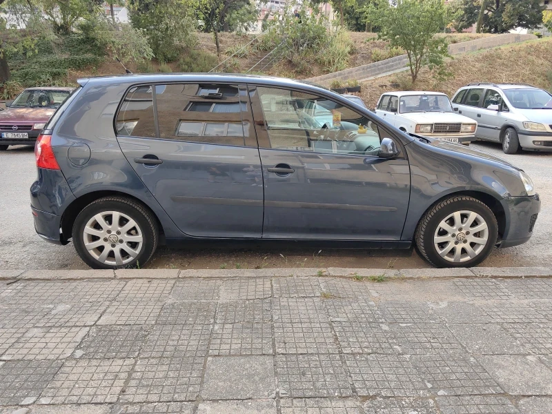 VW Golf V, снимка 6 - Автомобили и джипове - 48773034