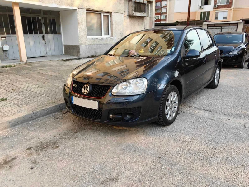 VW Golf V, снимка 1 - Автомобили и джипове - 48773034