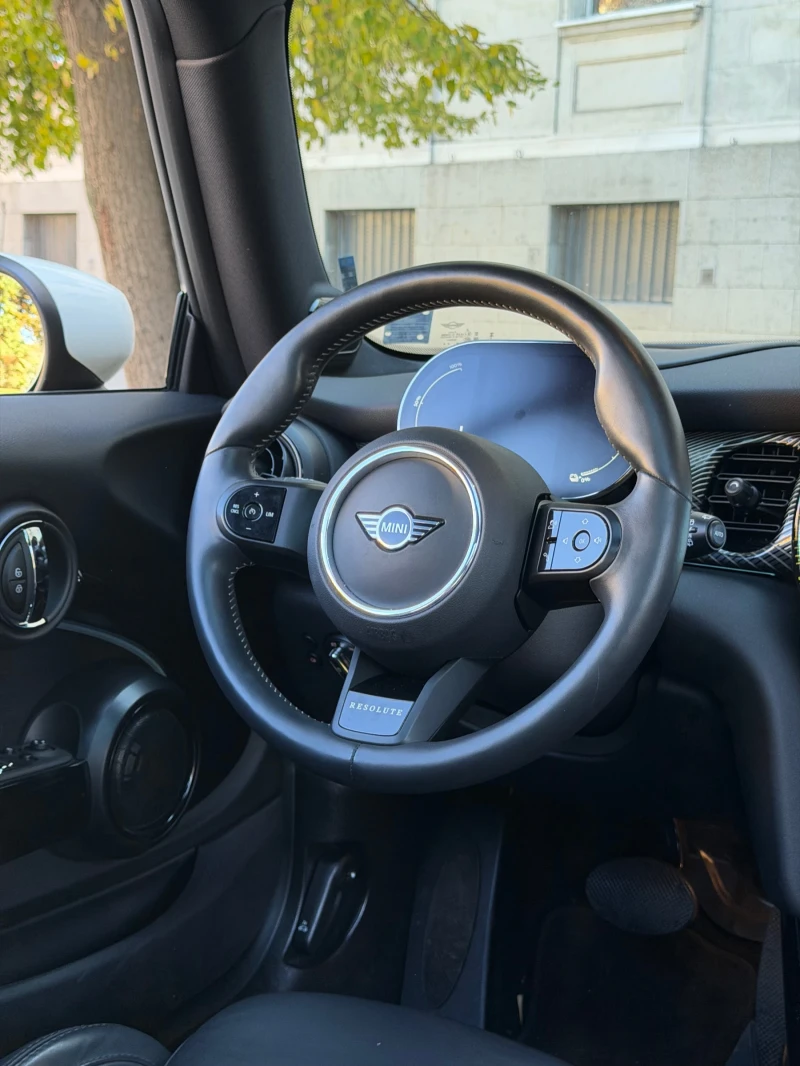 Mini Cooper SE Yours Resolute edition в Гаранция, снимка 7 - Автомобили и джипове - 52065402
