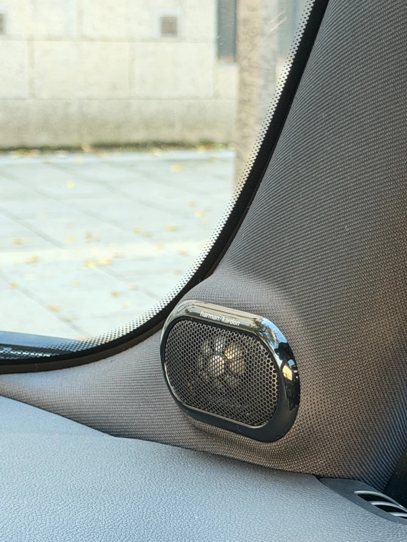 Mini Cooper SE Yours Resolute edition в Гаранция, снимка 12 - Автомобили и джипове - 52065402