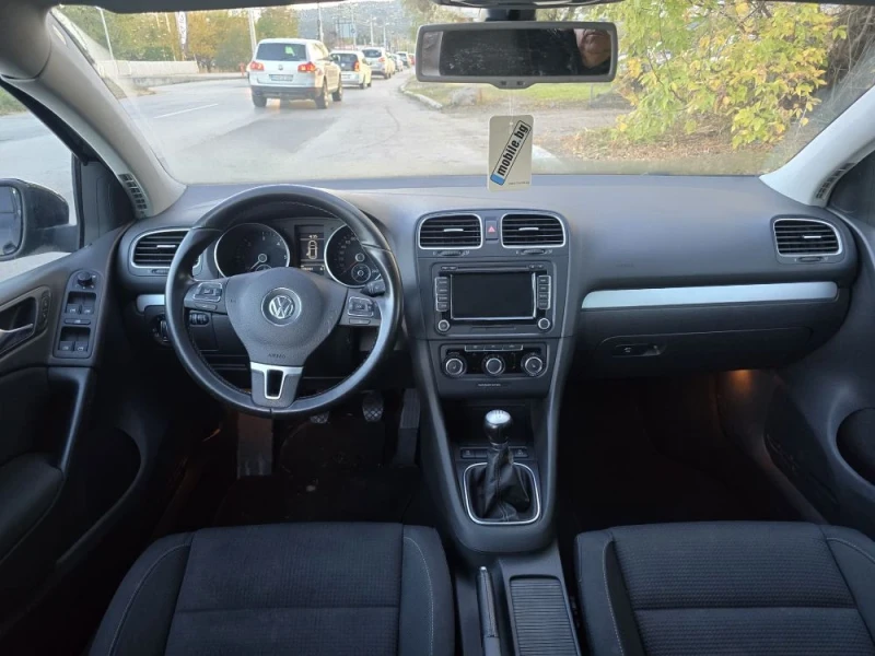 VW Golf 1.6Дизел 2012g  безупречно състояние , снимка 6 - Автомобили и джипове - 52135562