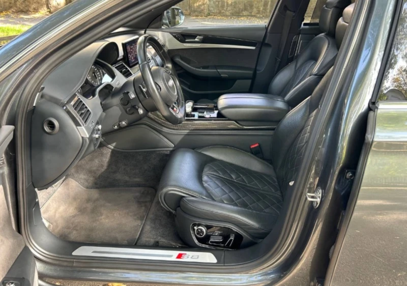Audi S8 4.0TFSI Quattro, снимка 6 - Автомобили и джипове - 52813952