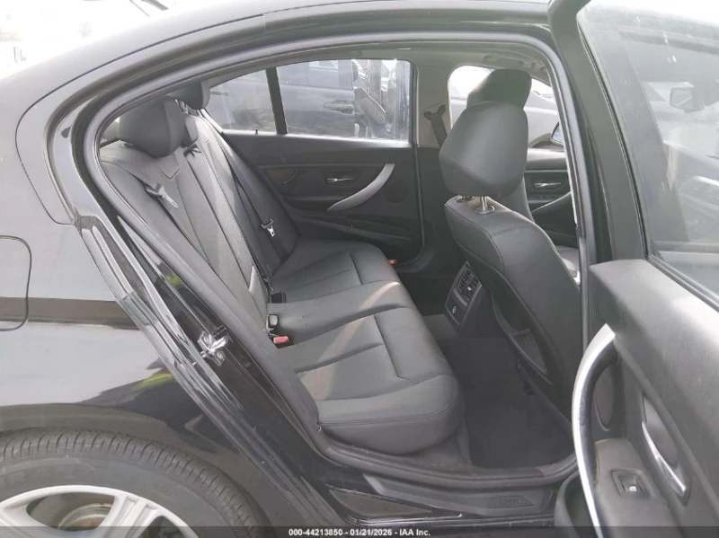 BMW 328 2.0L I-4 DI, DOHC, VVT, TURBO, 240HP Rear Wheel, снимка 8 - Автомобили и джипове - 53237557