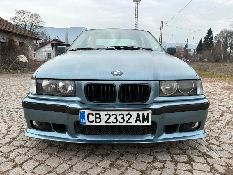 BMW 318 is 