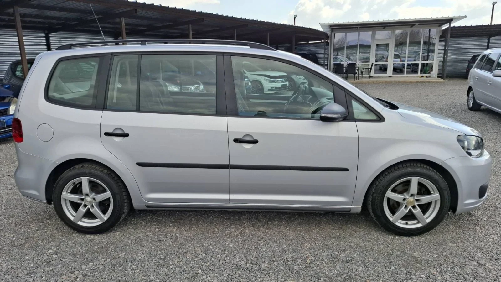 VW Touran 1.6TDI NOV VNOS GERMANY - изображение 4