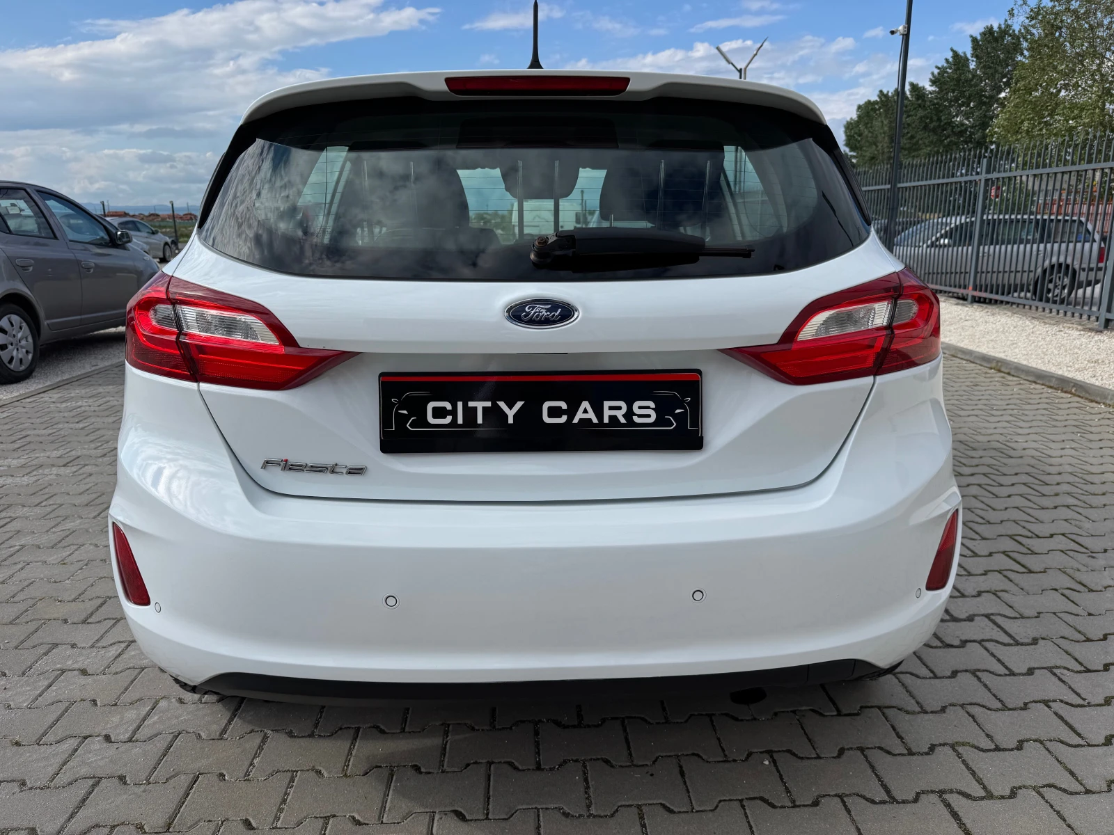 Ford Fiesta 1.5-TDCI-NAVI- - изображение 5