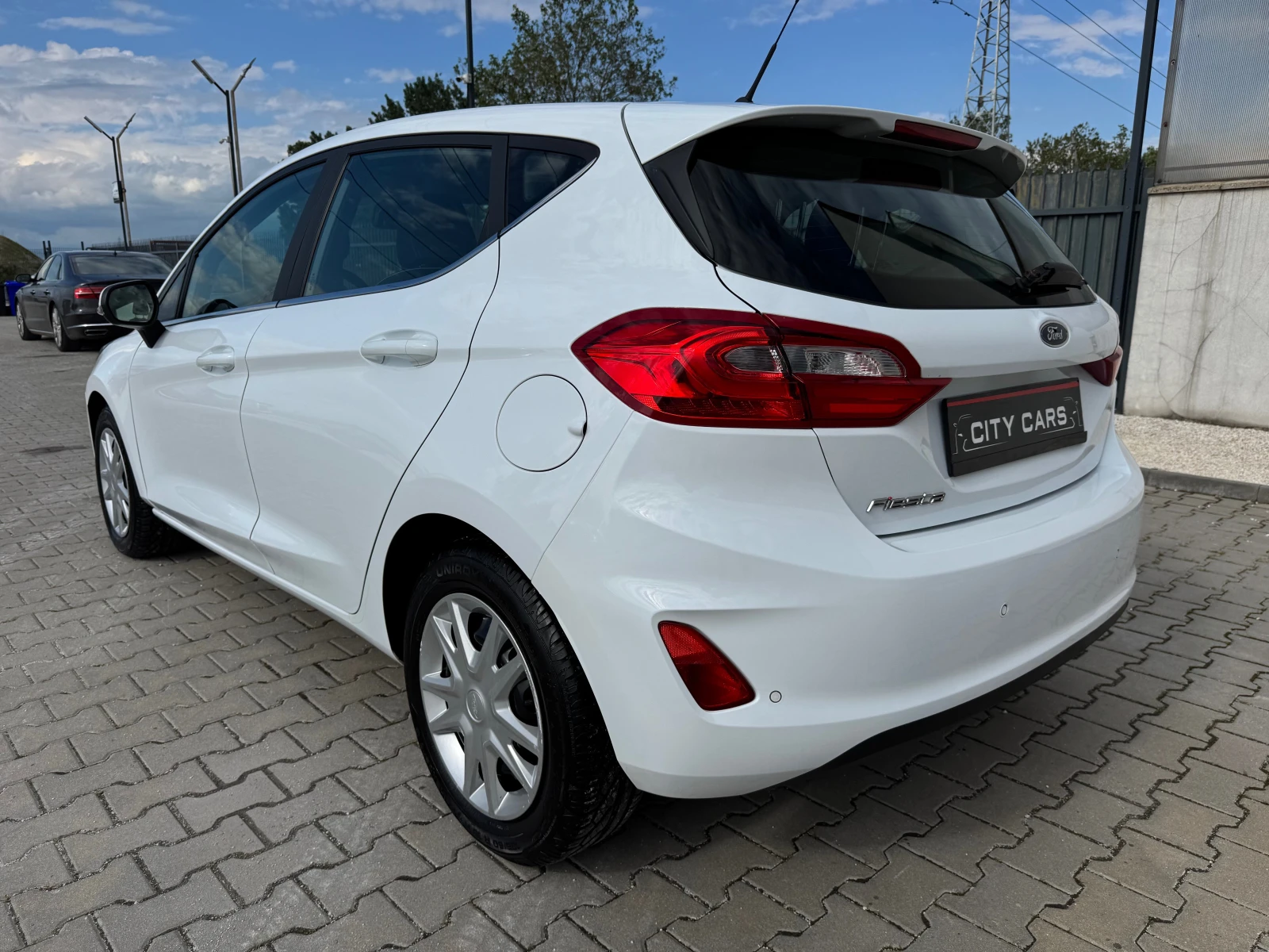 Ford Fiesta 1.5-TDCI-NAVI- - изображение 4