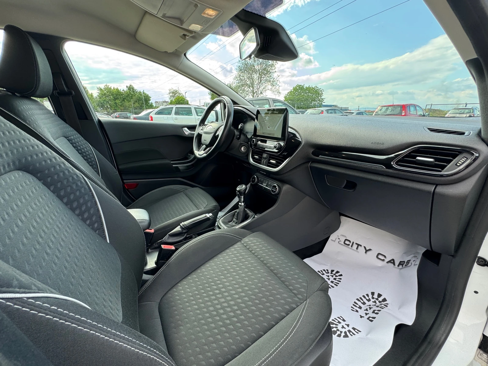 Ford Fiesta 1.5-TDCI-NAVI- - изображение 9