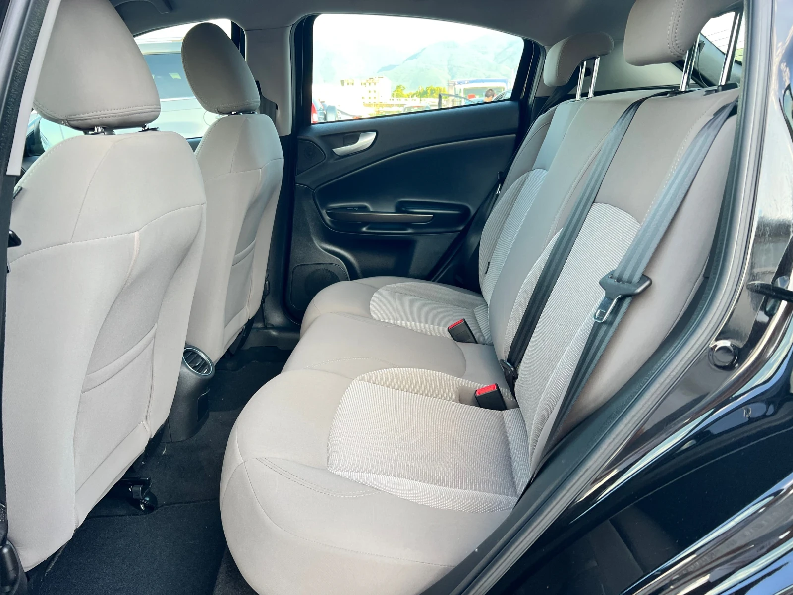 Alfa Romeo Giulietta 1.6 JTDM-NAVI-EURO 6B - изображение 9