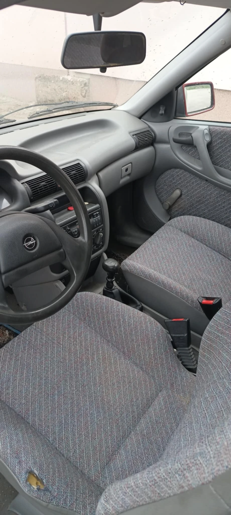 Opel Astra 1.6 - изображение 2