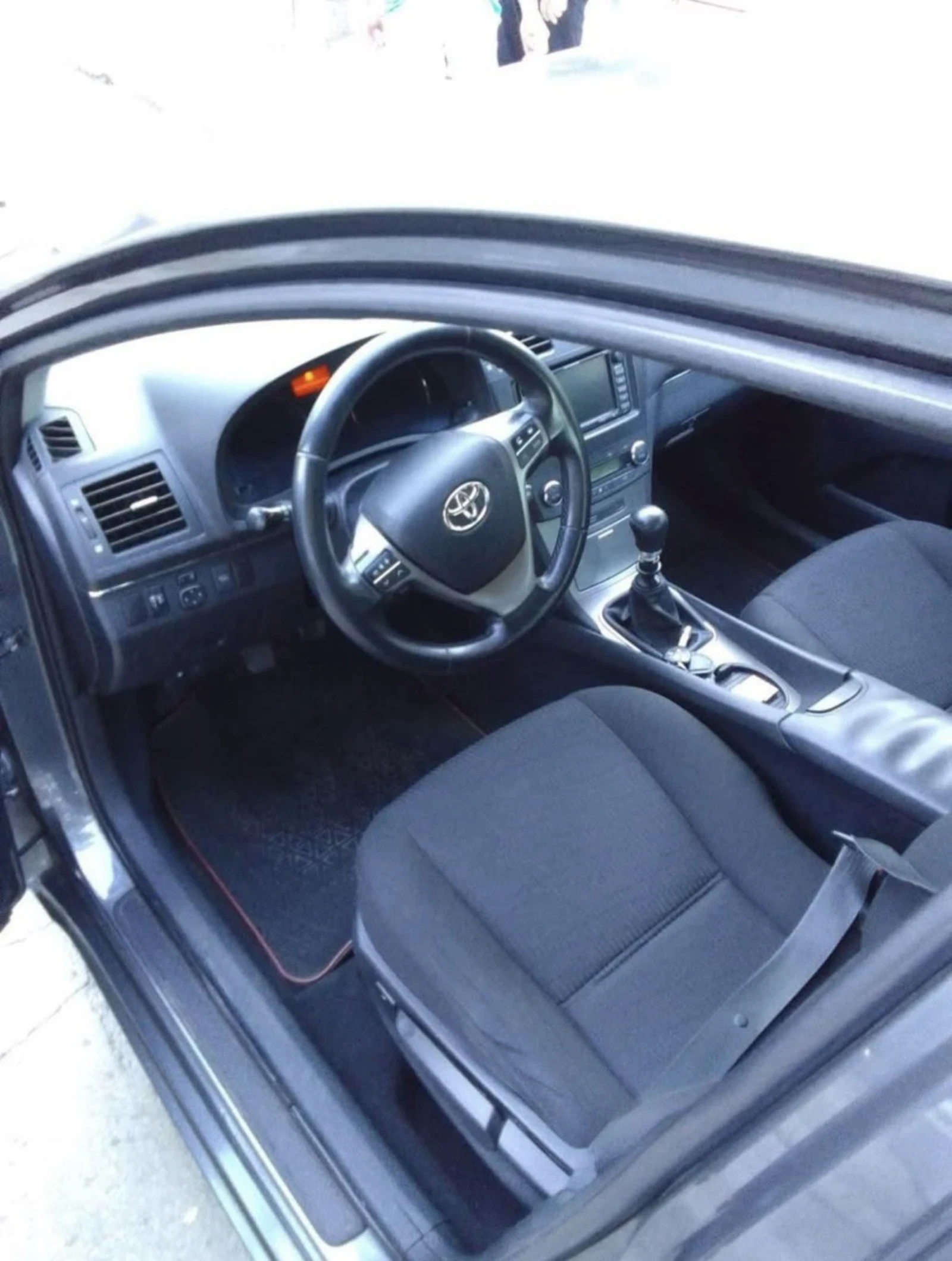 Toyota Avensis  - изображение 5