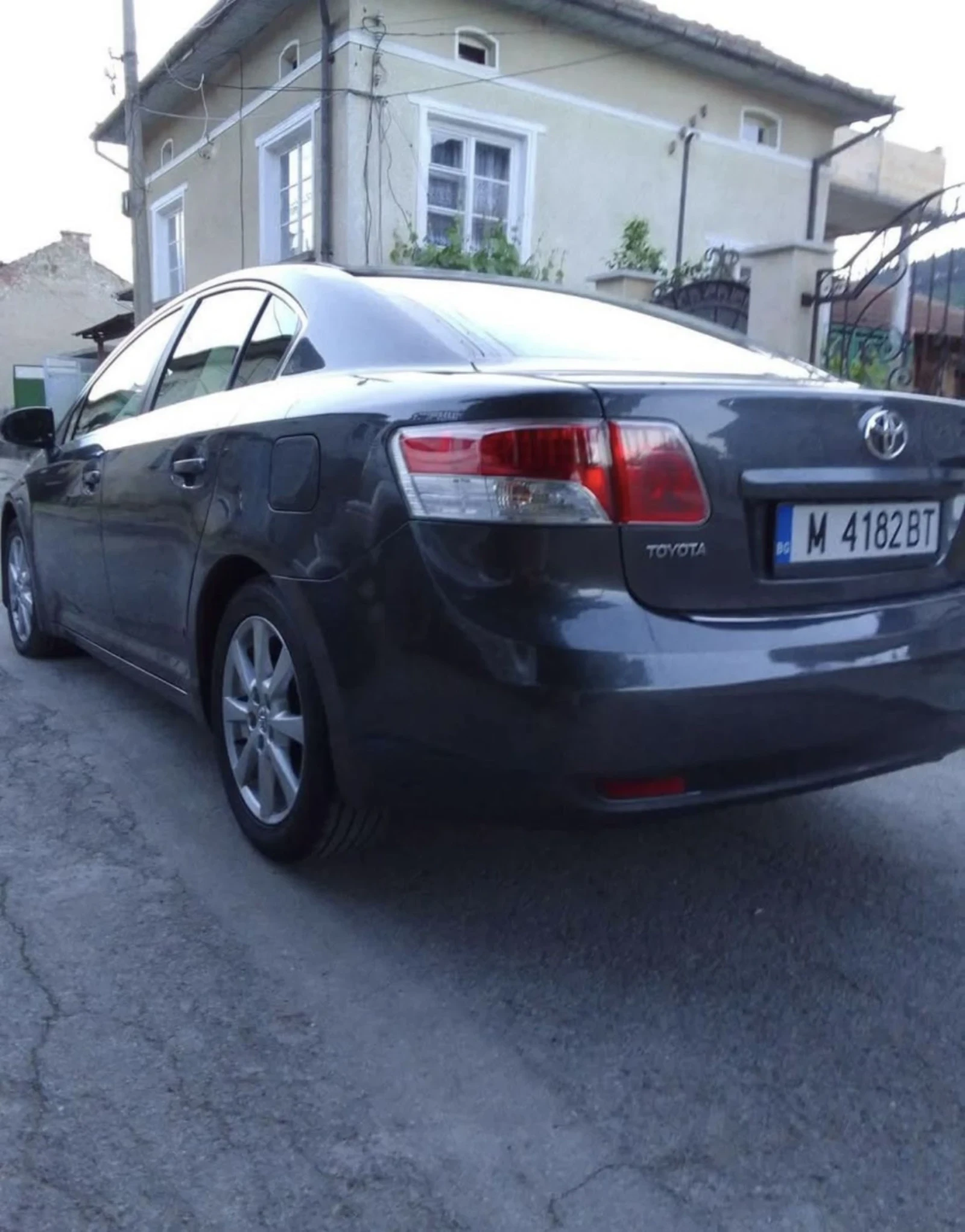 Toyota Avensis  - изображение 7