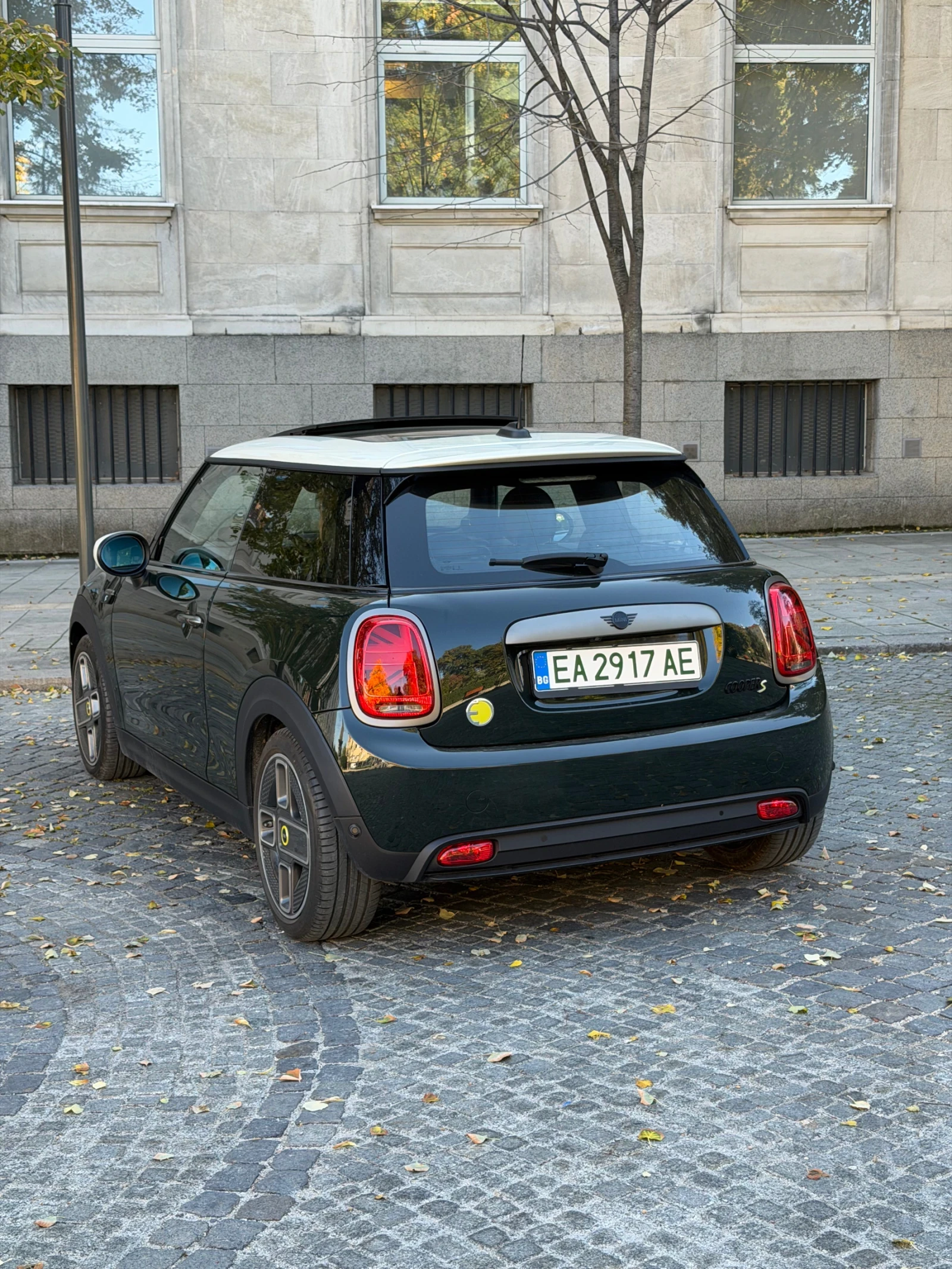 Mini Cooper SE Yours Resolute edition  - изображение 4
