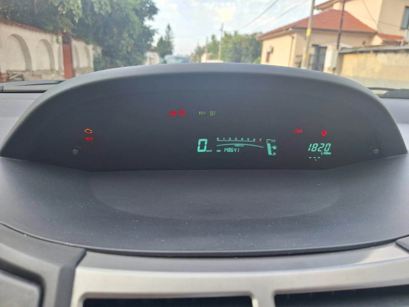 Toyota Auris  - изображение 3