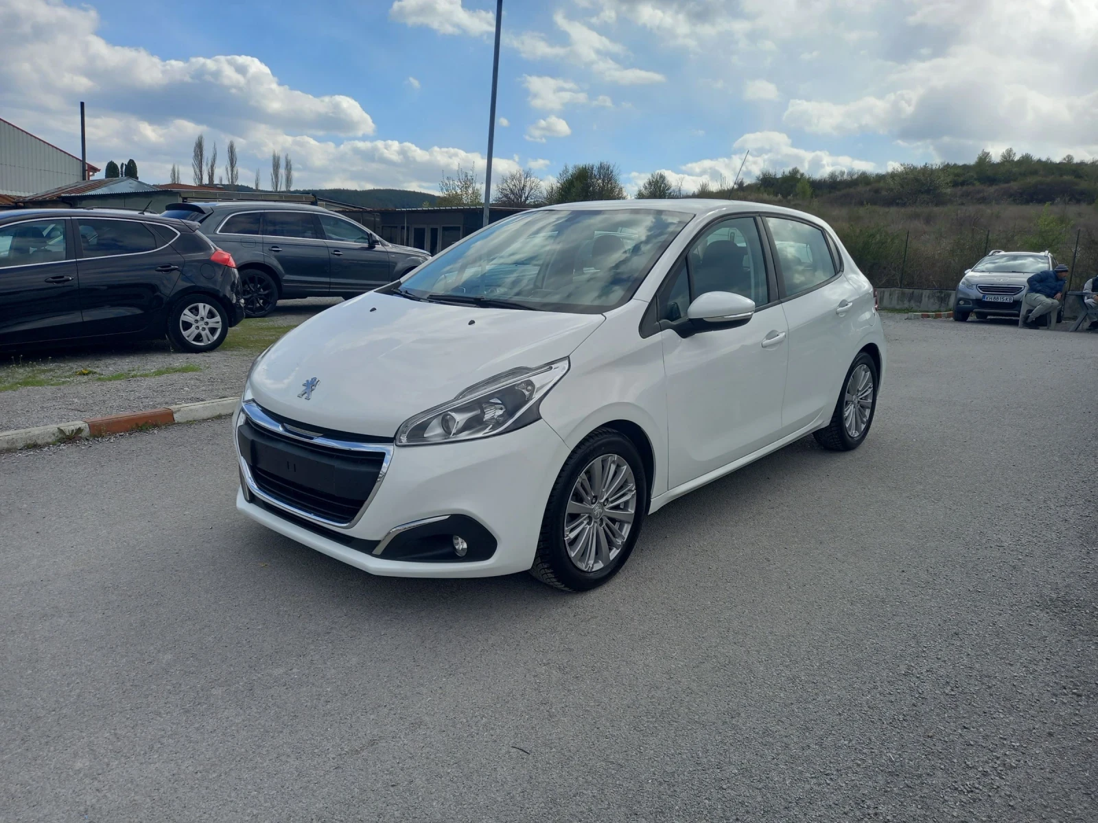 Peugeot 208 1.6 HDI - изображение 3