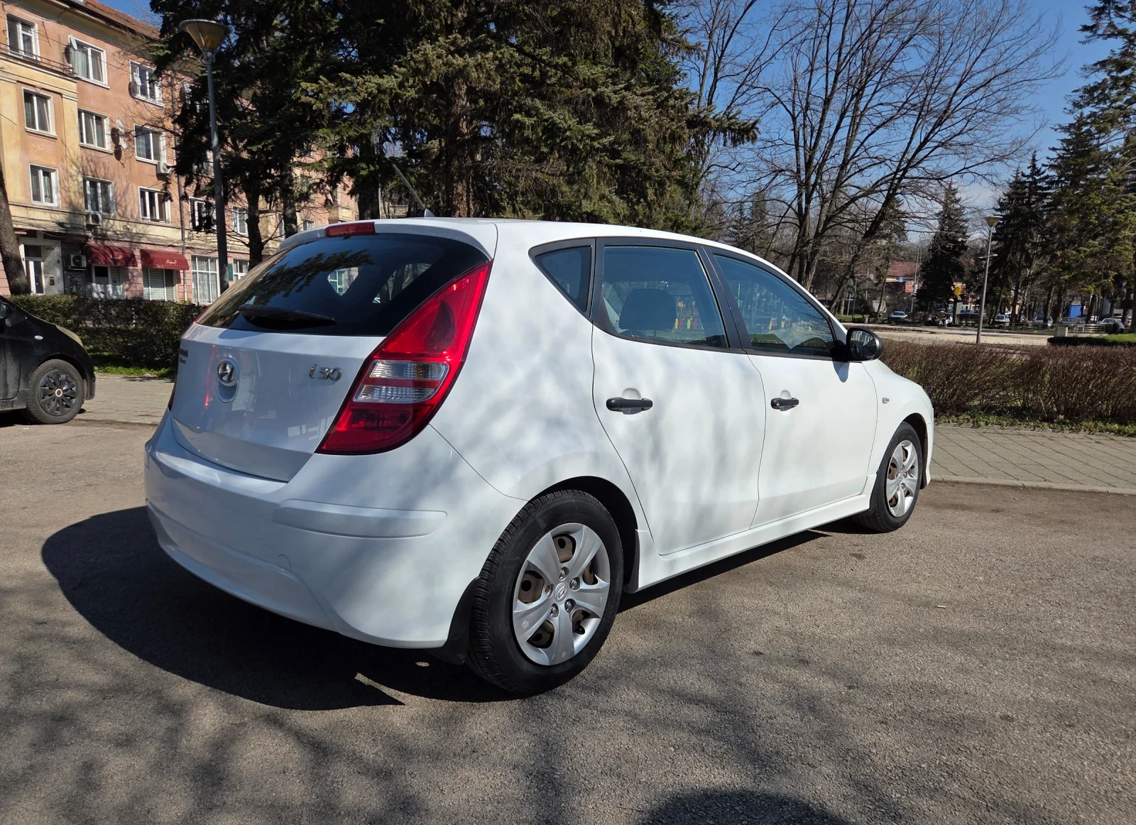 Hyundai I30, снимка 4 - Автомобили и джипове - 53745556