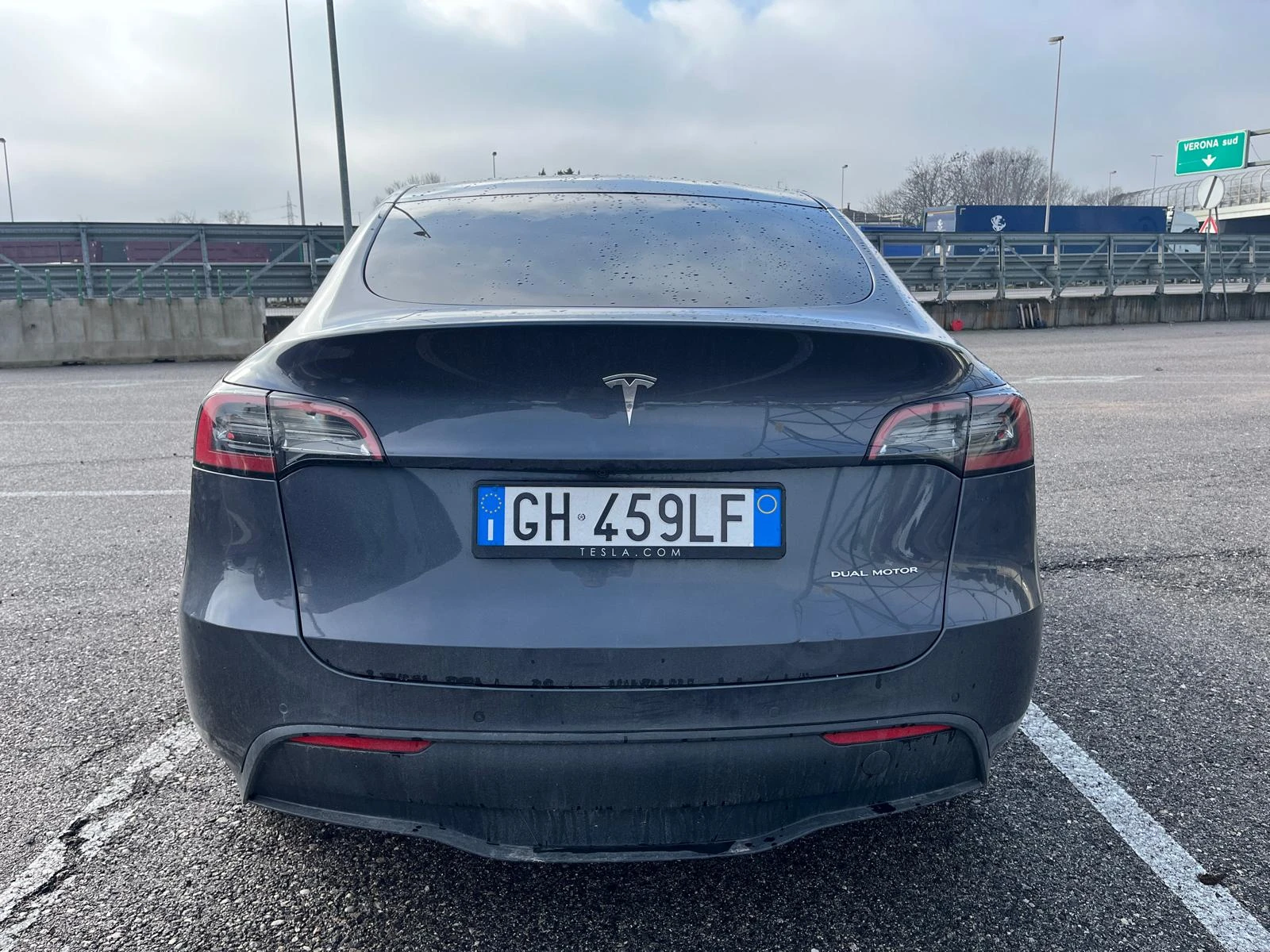 Tesla Model Y  4х4 Европейска Гаранция, снимка 6 - Автомобили и джипове - 53748598