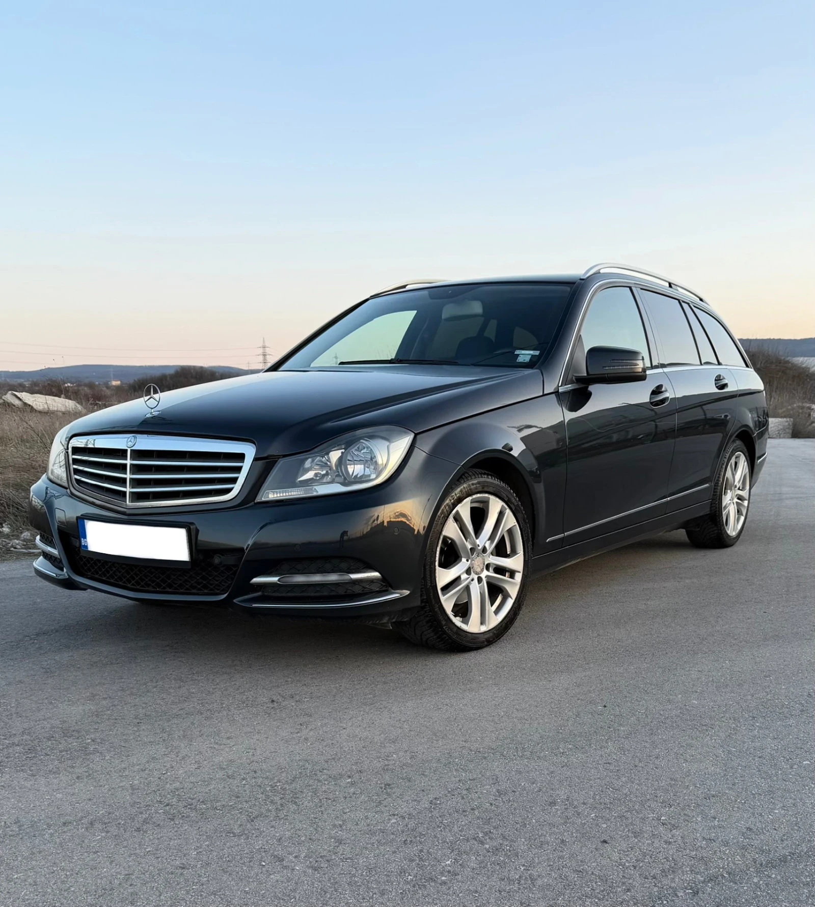 Mercedes-Benz C 200, снимка 3 - Автомобили и джипове - 53906411