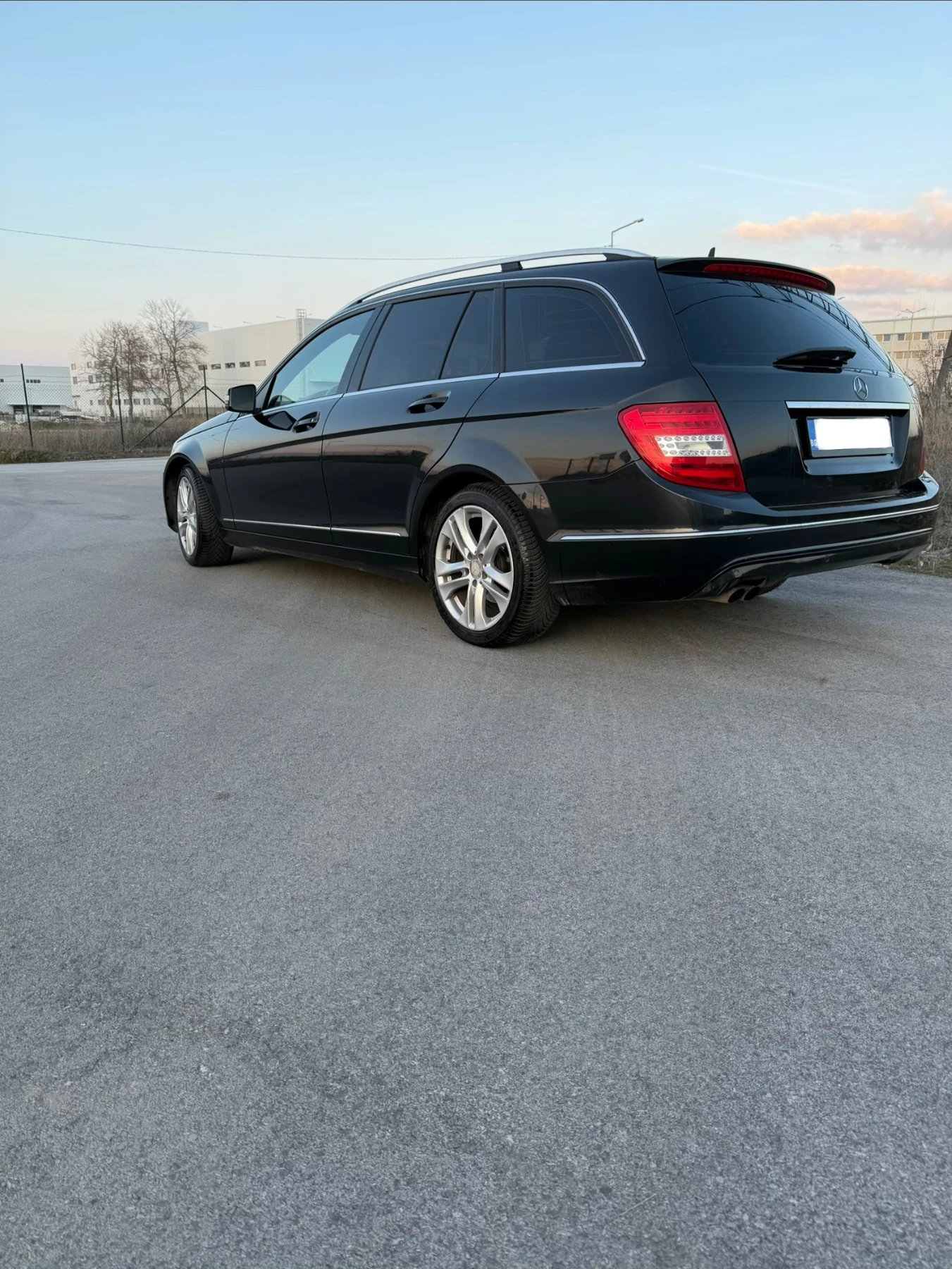 Mercedes-Benz C 200, снимка 6 - Автомобили и джипове - 53906411