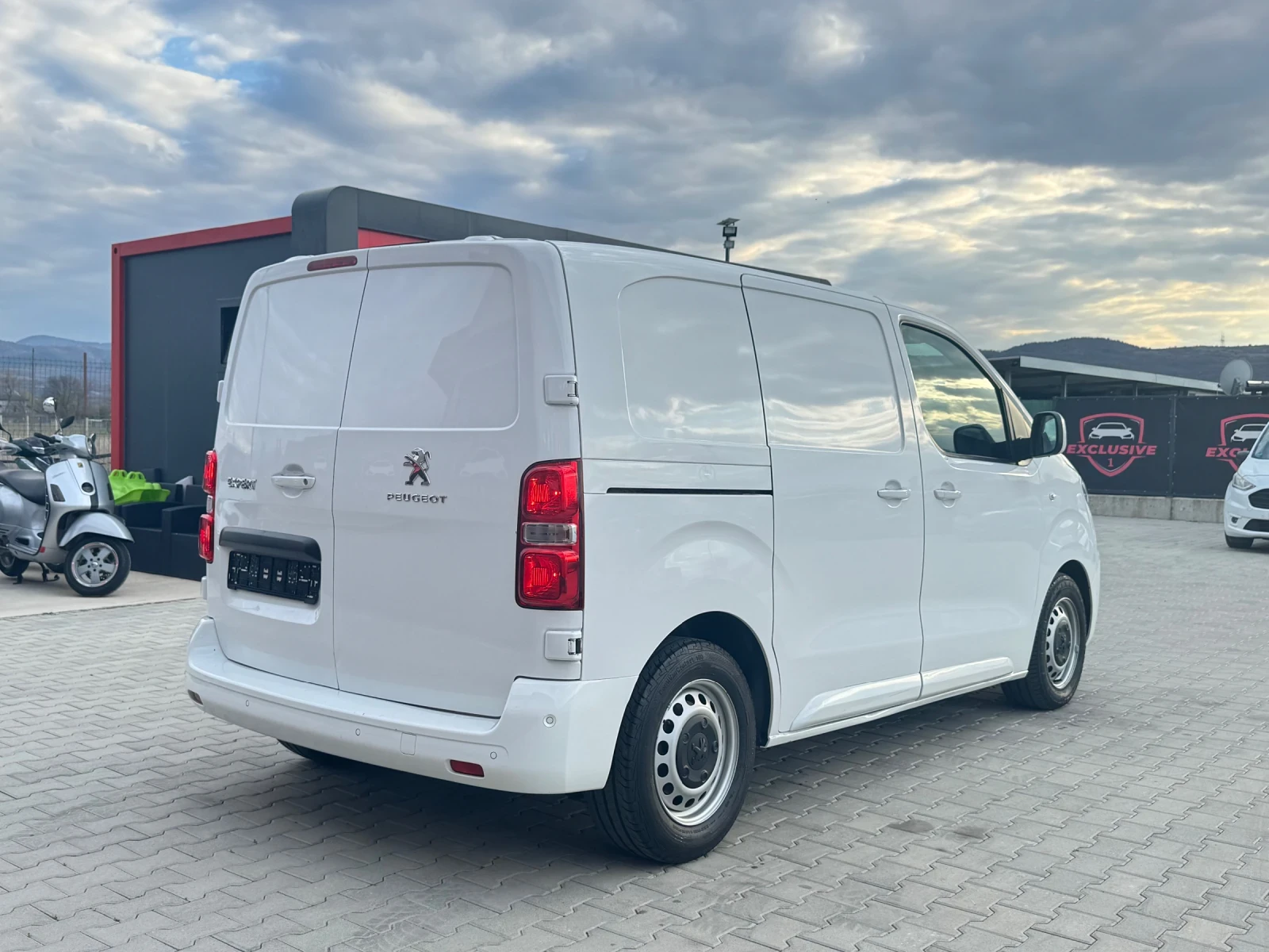 Peugeot Expert PREMUIM L1 WEBASTO AVTOMAT, снимка 5 - Автомобили и джипове - 53993161