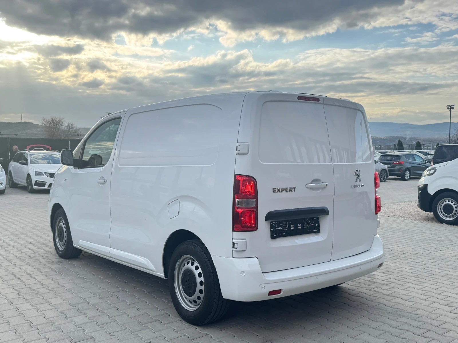 Peugeot Expert PREMUIM L1 WEBASTO AVTOMAT, снимка 3 - Автомобили и джипове - 53993161