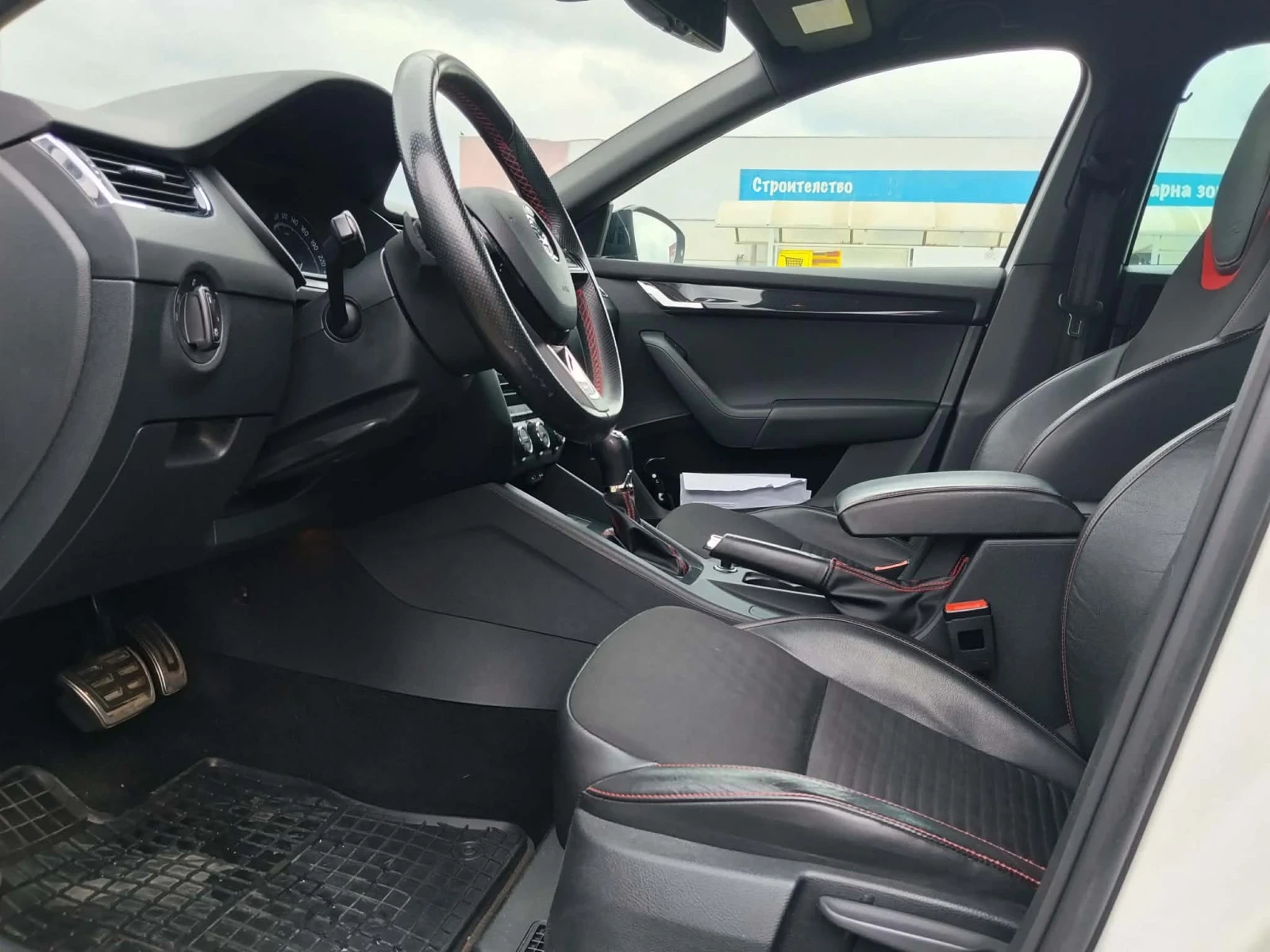 Skoda Octavia, снимка 11 - Автомобили и джипове - 54087477