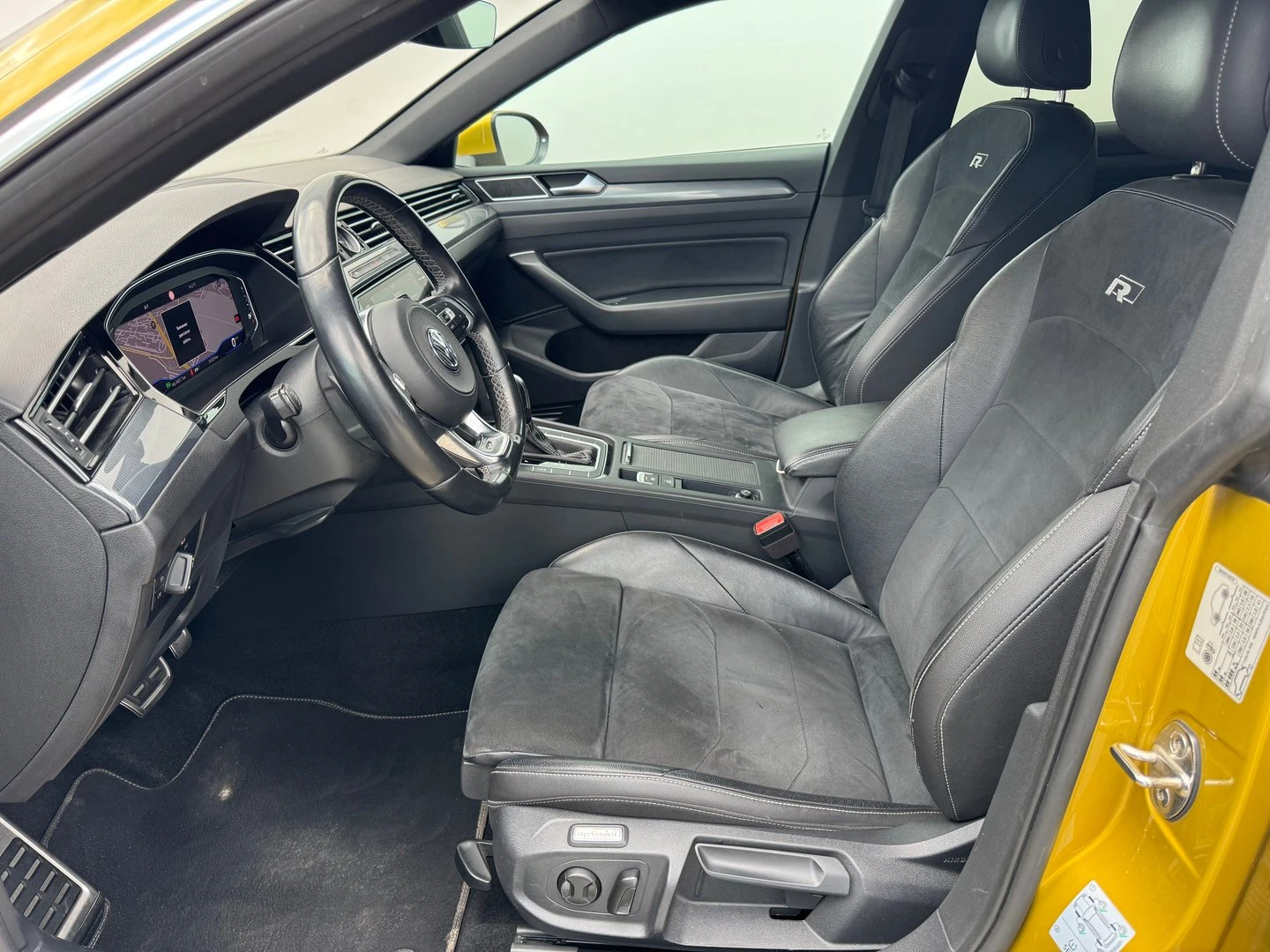 VW Arteon, снимка 5 - Автомобили и джипове - 54626792