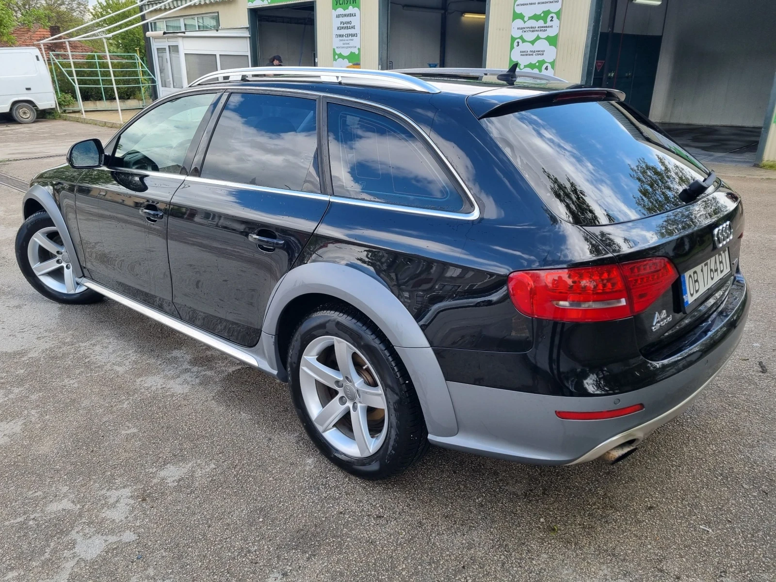 Audi A4 Allroad 2.0TFSI* QUATTRO* NAVI* КОЖА* ПАНОРАМА* КАМЕРА, снимка 4 - Автомобили и джипове - 54377286
