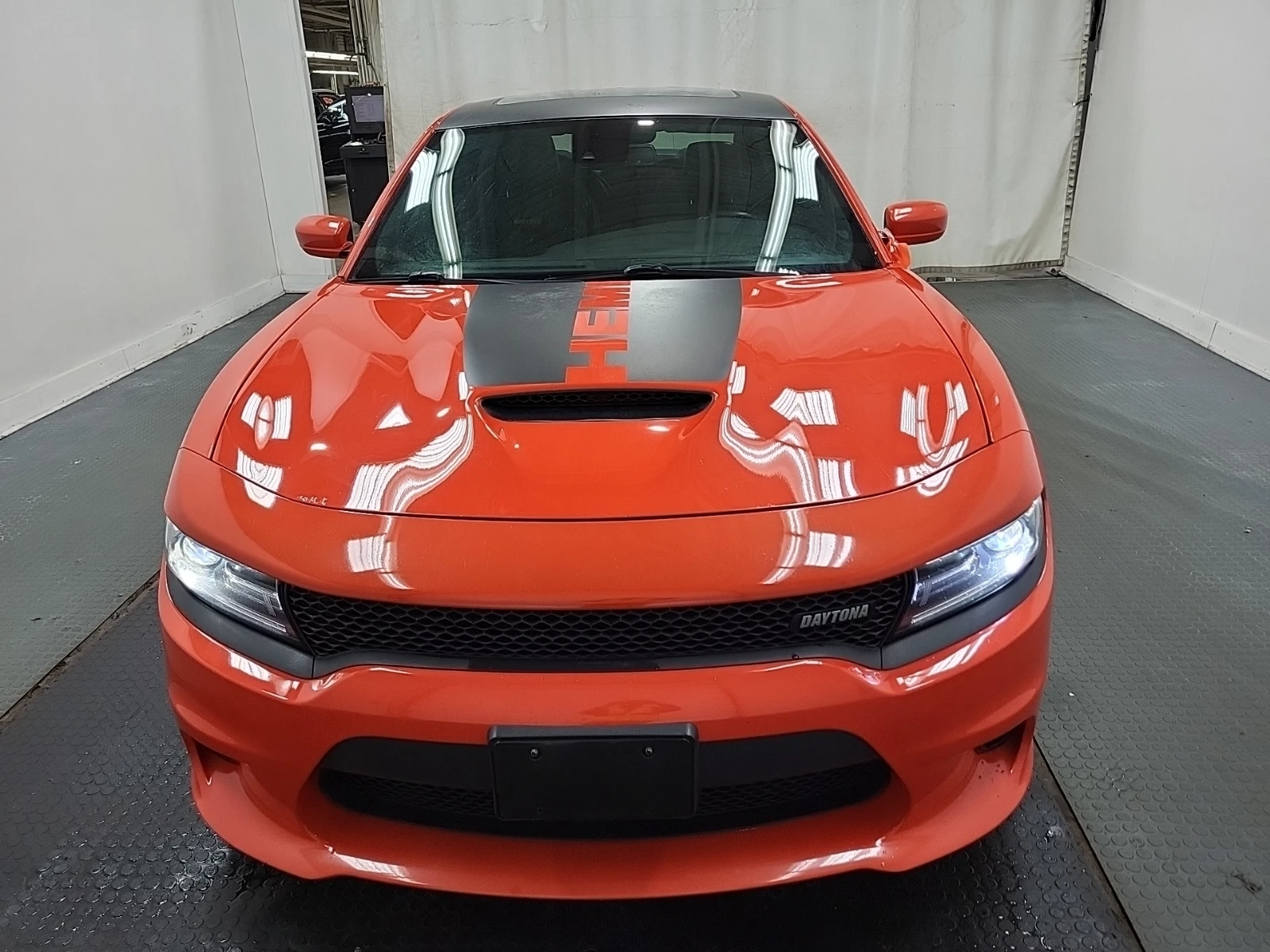 Dodge Charger R/T Daytona Edition RWD, снимка 3 - Автомобили и джипове - 54576964