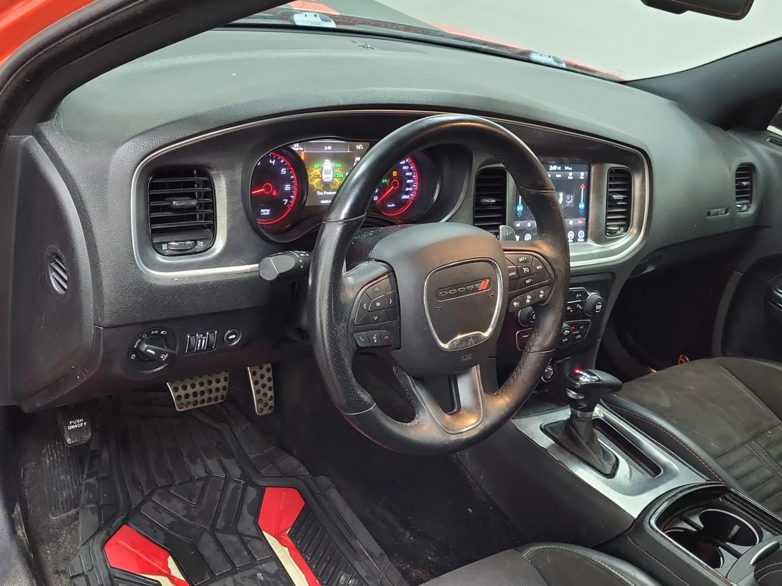 Dodge Charger R/T Daytona Edition RWD, снимка 12 - Автомобили и джипове - 54576964