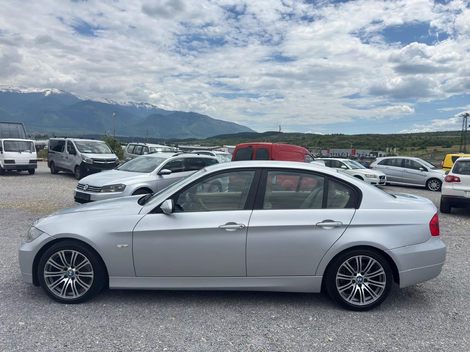BMW 320 * МНОГО ЗАПАЗЕНО * , снимка 2 - Автомобили и джипове - 54635652