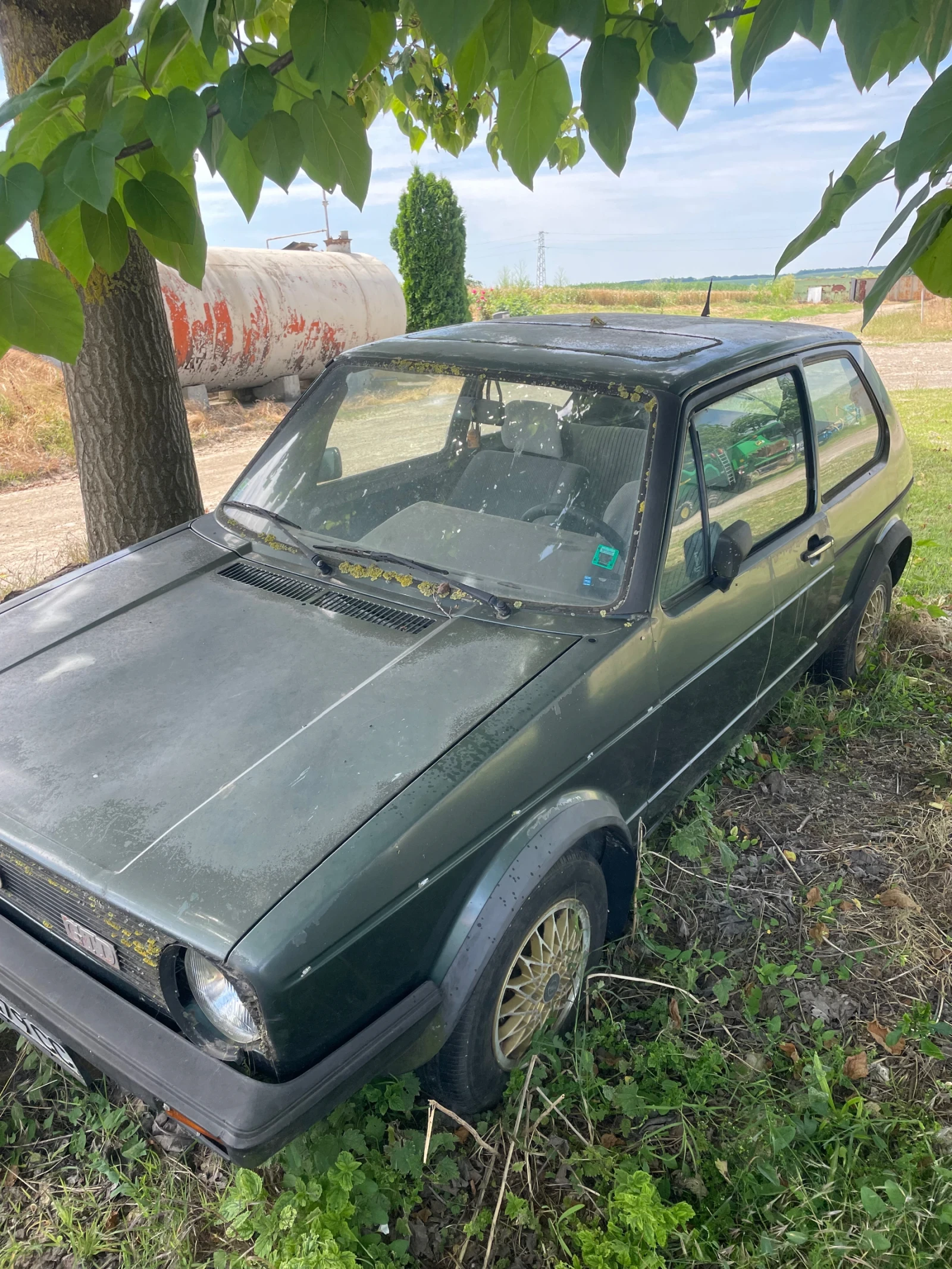 VW Golf, снимка 2 - Автомобили и джипове - 55025543