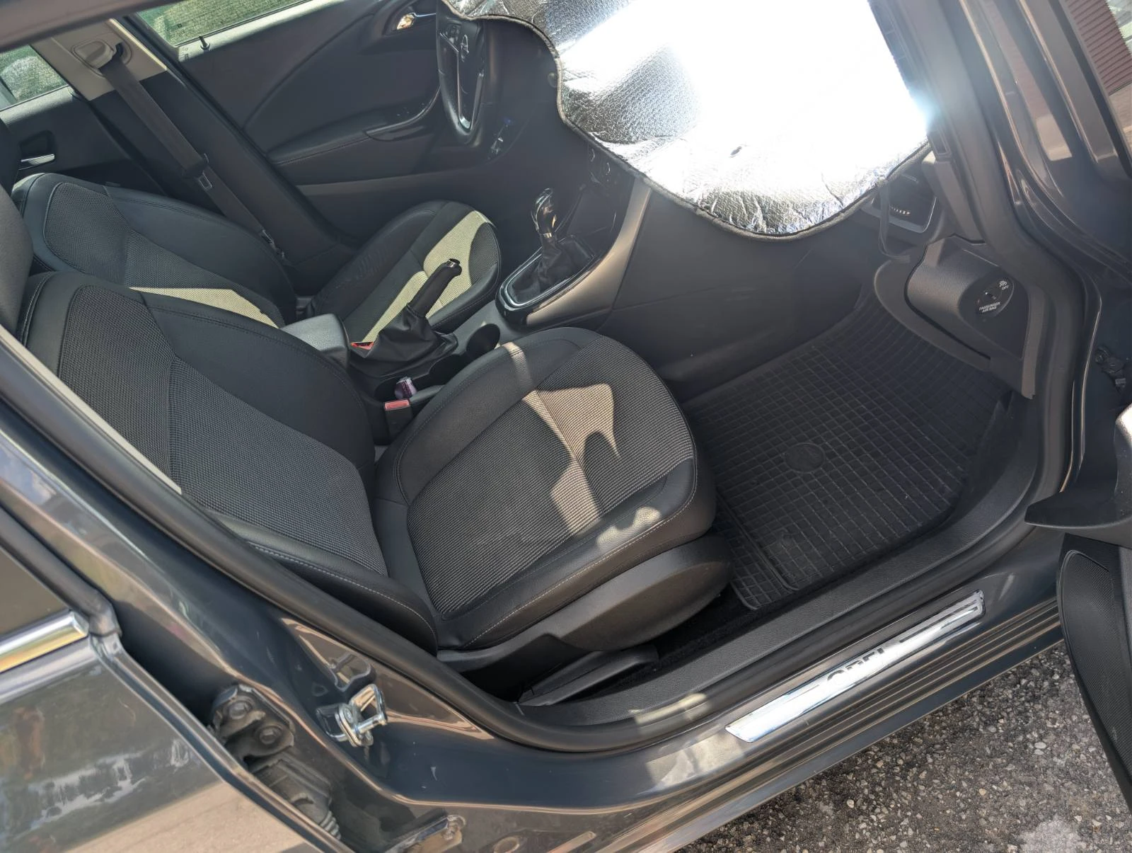 Opel Astra 1.6 cdti, снимка 7 - Автомобили и джипове - 55247510