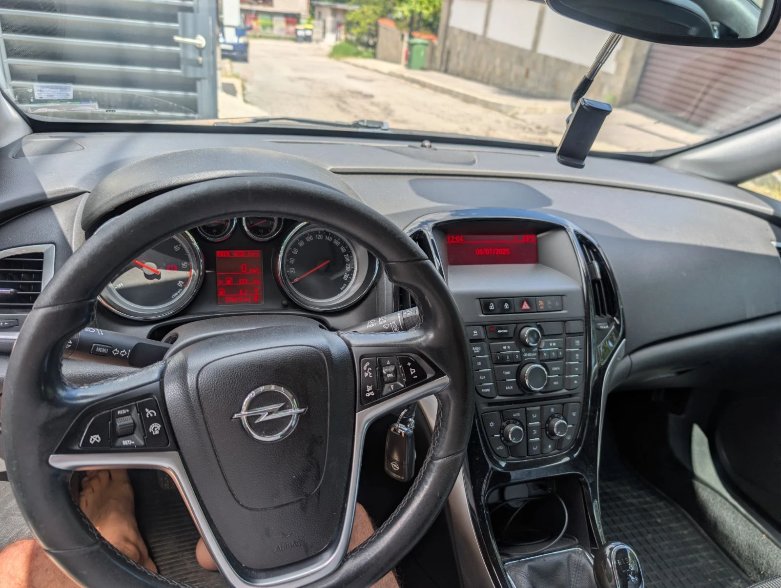 Opel Astra 1.6 cdti, снимка 3 - Автомобили и джипове - 55247510