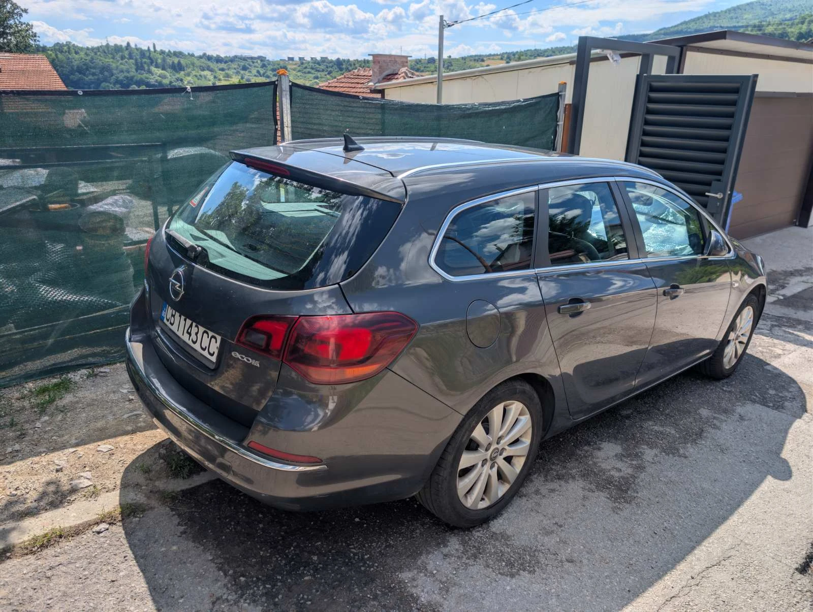 Opel Astra 1.6 cdti, снимка 8 - Автомобили и джипове - 55247510