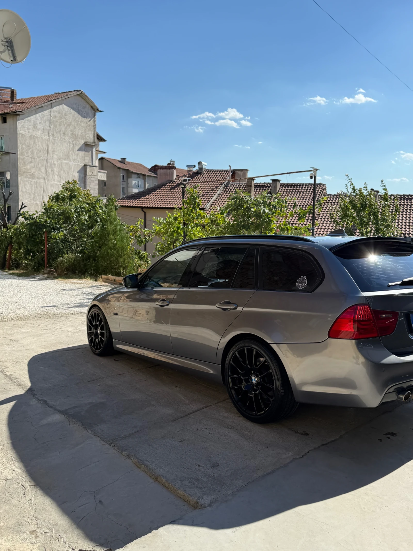 BMW 320, снимка 4 - Автомобили и джипове - 55984396