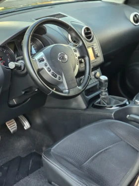 Nissan Qashqai 2.0i 4x4 6 скорости 6+ 1 /Панорама /360  камери , снимка 8