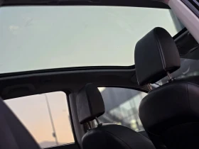 Nissan Qashqai 2.0i 4x4 6 скорости 6+ 1 /Панорама /360  камери , снимка 15
