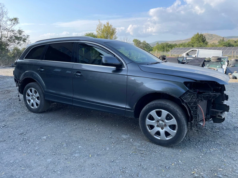 Audi Q7 3.0TDi, снимка 3 - Автомобили и джипове - 41833592