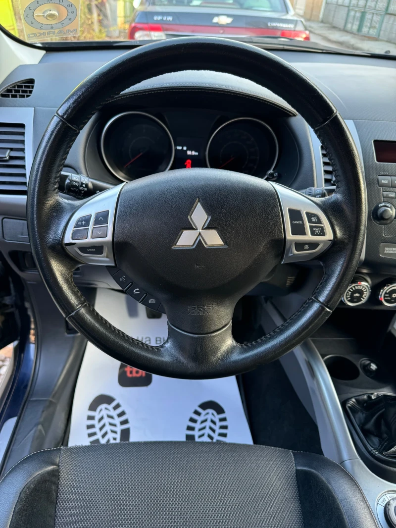 Mitsubishi Outlander 2.2DI-D 4x4 7-местен, снимка 13 - Автомобили и джипове - 48030794