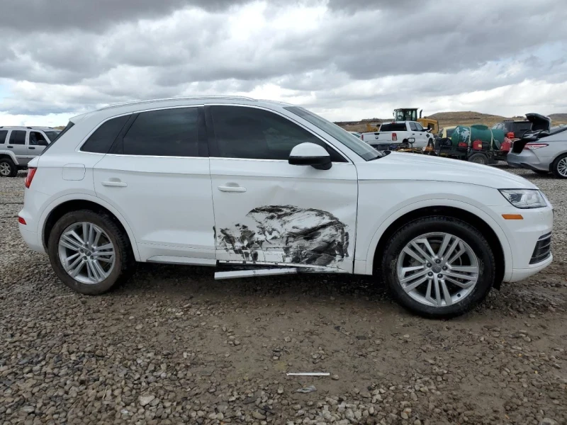 Audi Q5, снимка 6 - Автомобили и джипове - 48720214